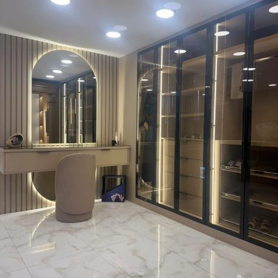 خزانة ملابس موديل كلاسيكي فاخر