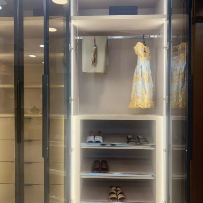 خزانة ملابس موديل كلاسيكي فاخر