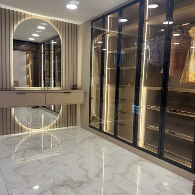 خزانة ملابس موديل كلاسيكي فاخر