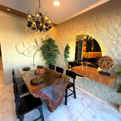 طاولة طعام خشب طبيعي 100 %