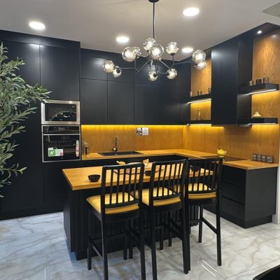 modern black & oak kitchen