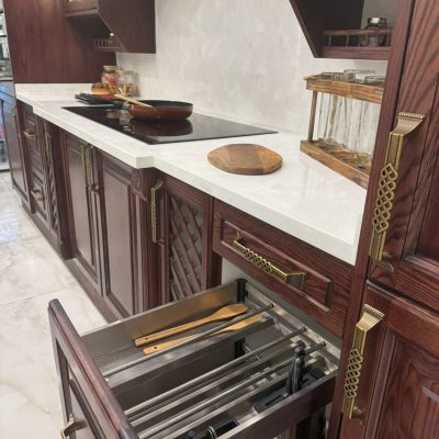 مطبخ كلاسيكي